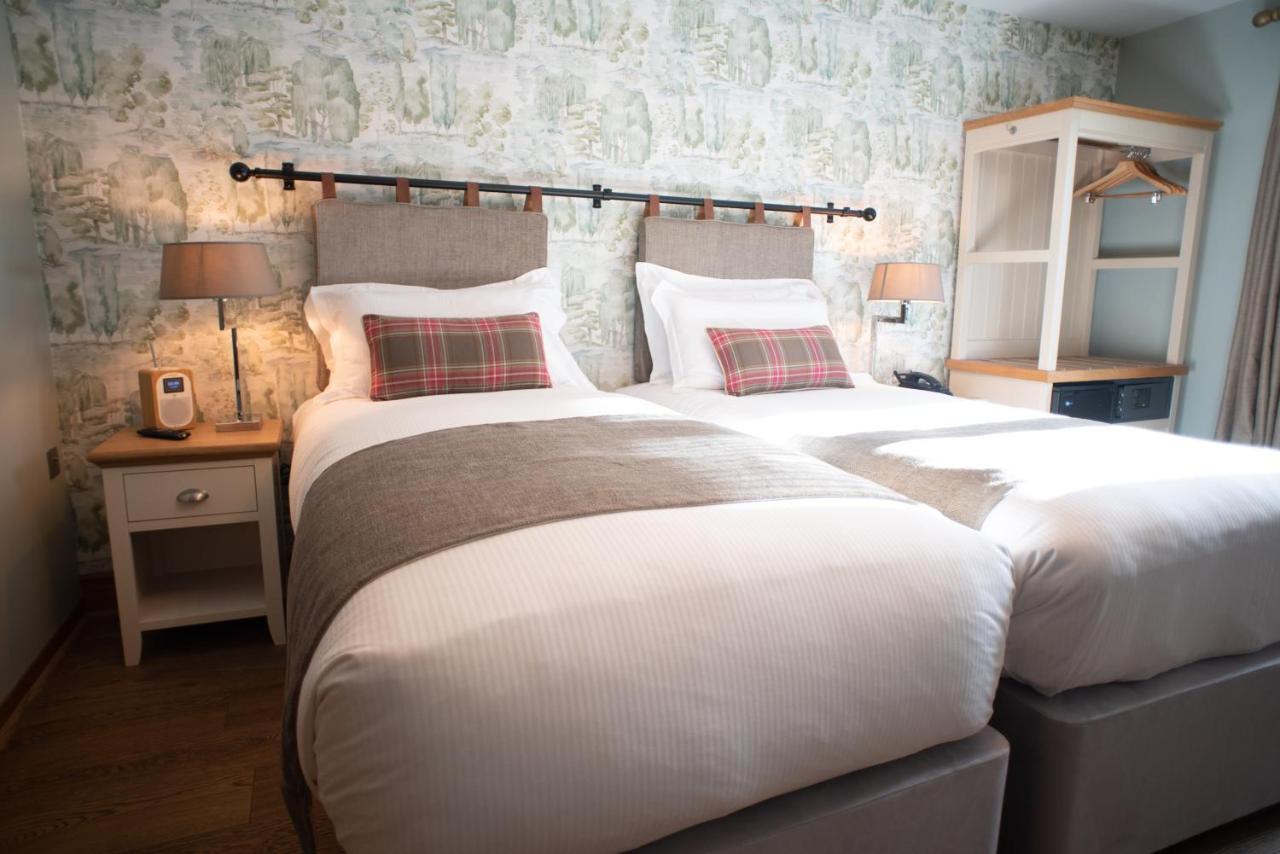 Cromwell Arms Country Pub With Rooms Romsey Exterior photo