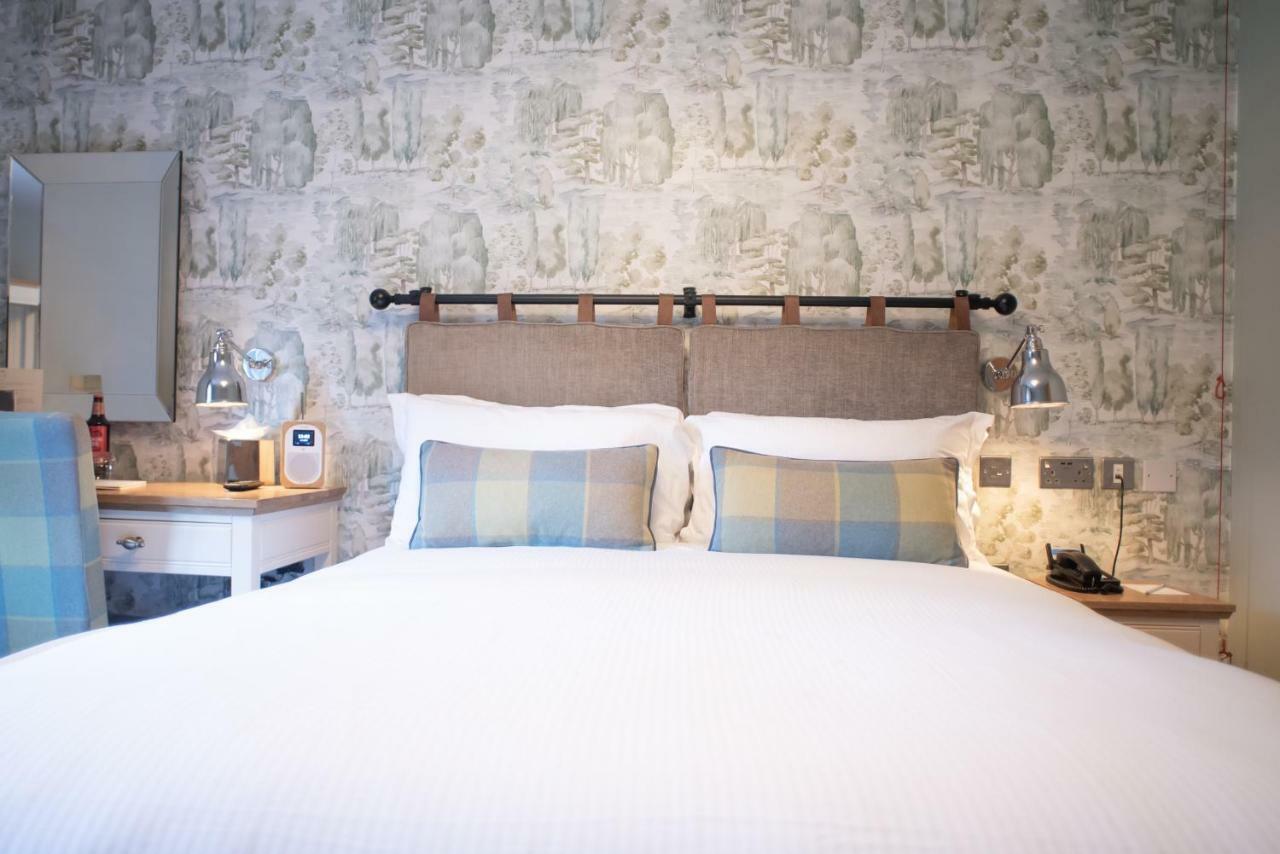 Cromwell Arms Country Pub With Rooms Romsey Exterior photo